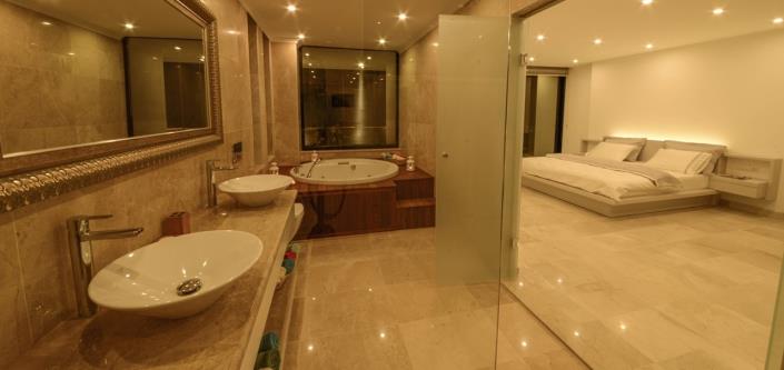 Image No.21-5 Bed Villa / Detached for sale