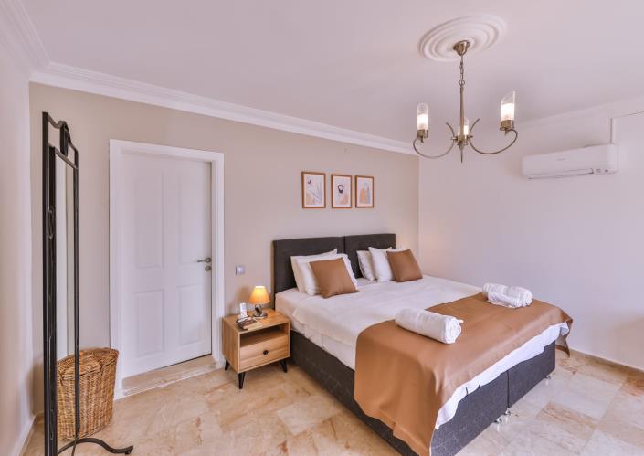 Image No.26-5 Bed Villa / Detached for sale