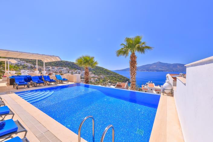 Image No.13-5 Bed Villa / Detached for sale