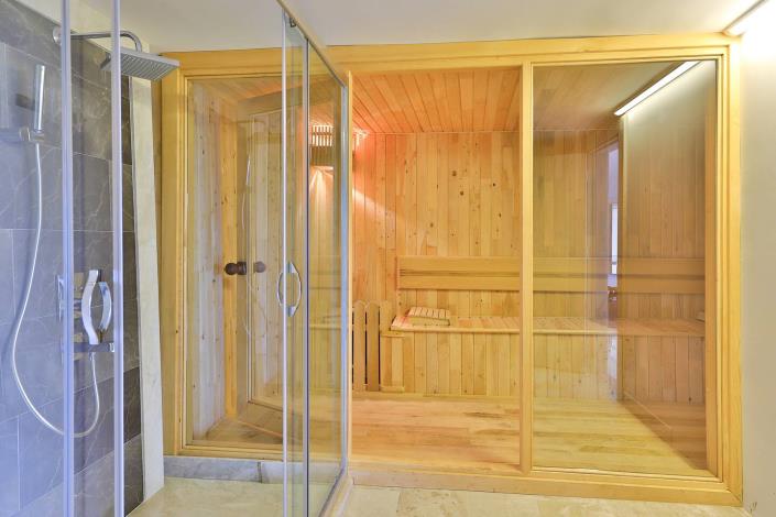 Image No.33-5 Bed Village House for sale