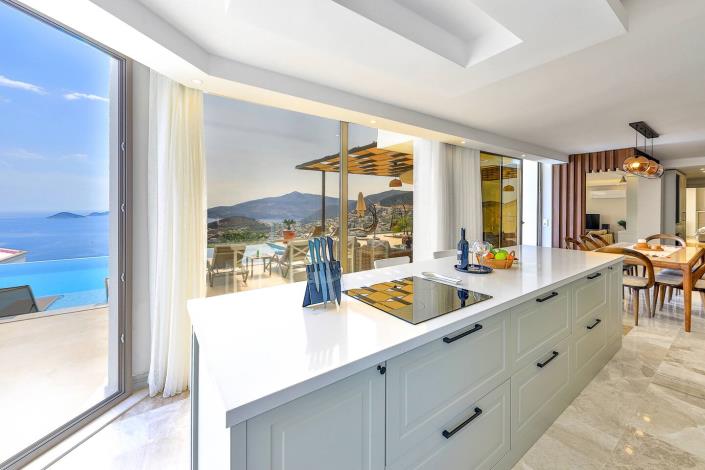 Image No.34-5 Bed Village House for sale