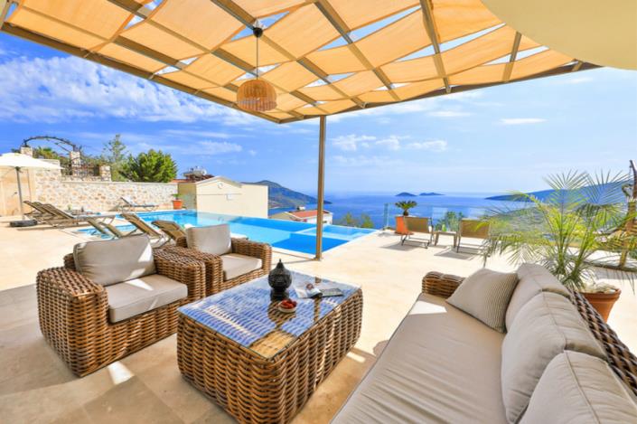 Image No.53-5 Bed Village House for sale