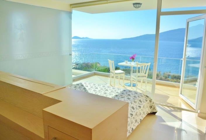 Image No.6-4 Bed Villa / Detached for sale