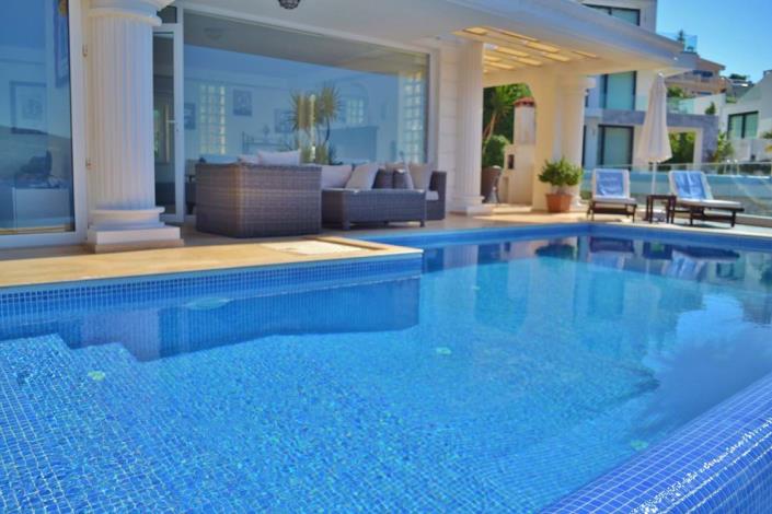 Image No.20-4 Bed Villa / Detached for sale