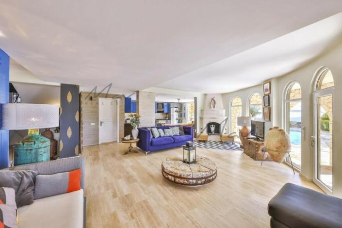 Image No.11-5 Bed Villa / Detached for sale