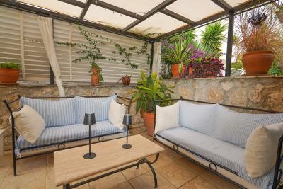 3ab6c463-d193-4e98-a42e-358aae7ec84b