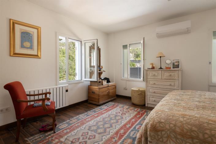 Image No.3-3 Bed Country House for sale