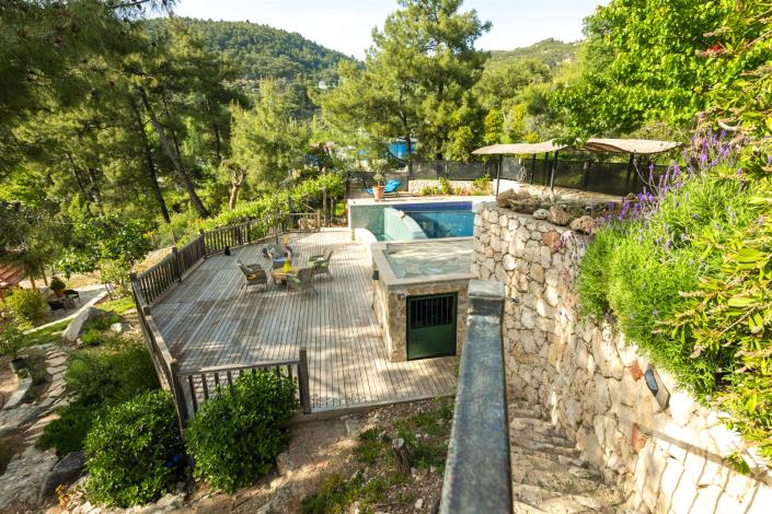 Image No.10-3 Bed Country House for sale