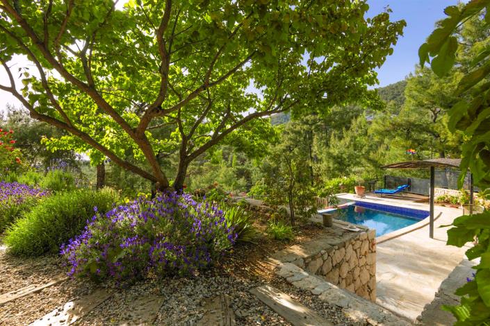 Image No.28-3 Bed Country House for sale