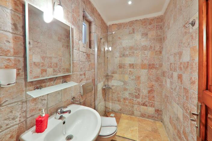 Image No.8-2 Bed Country Property for sale