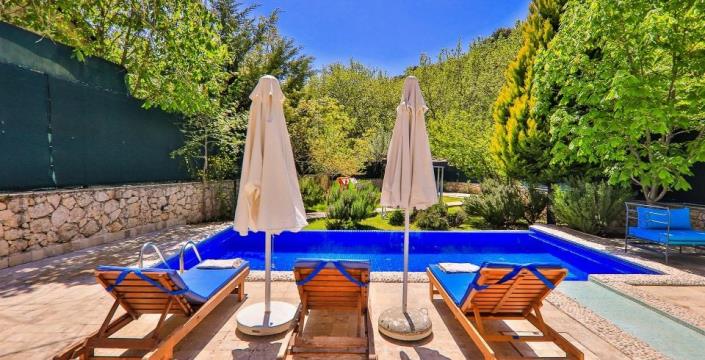 Image No.9-2 Bed Country Property for sale