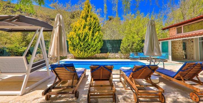 Image No.1-2 Bed Country Property for sale