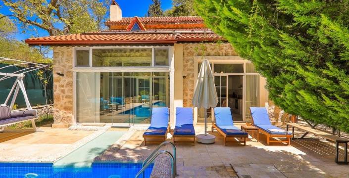 Image No.27-2 Bed Country Property for sale