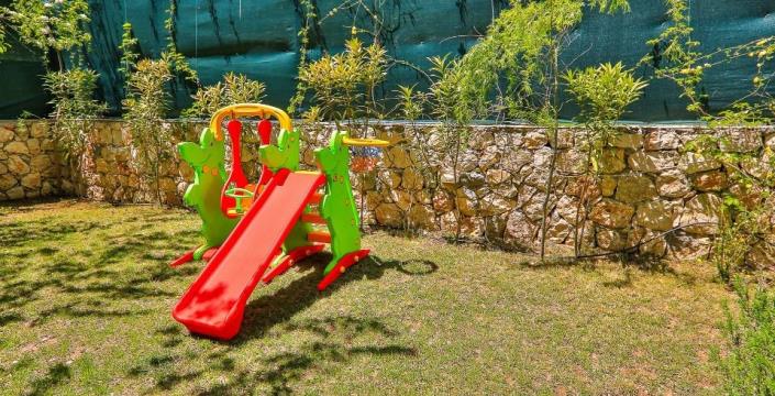 Image No.28-2 Bed Country Property for sale