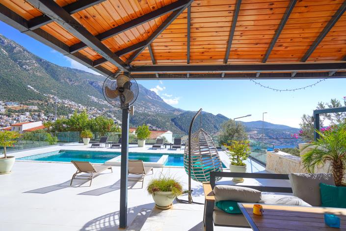 Image No.2-5 Bed Villa / Detached for sale