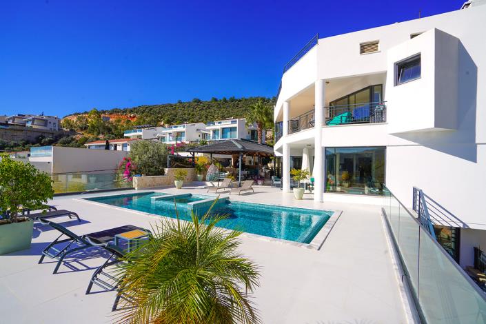 Image No.4-5 Bed Villa / Detached for sale