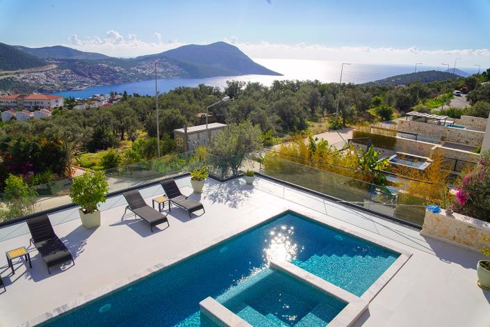 Image No.17-5 Bed Villa / Detached for sale