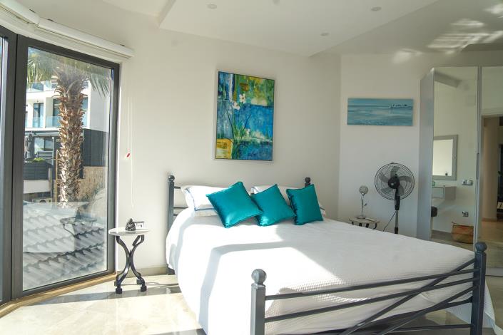 Image No.18-5 Bed Villa / Detached for sale