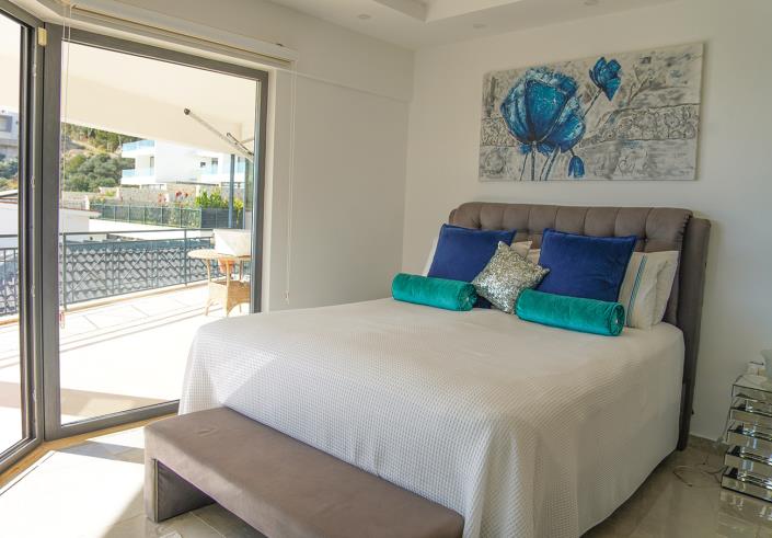 Image No.19-5 Bed Villa / Detached for sale