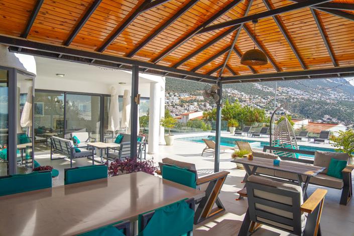 Image No.23-5 Bed Villa / Detached for sale