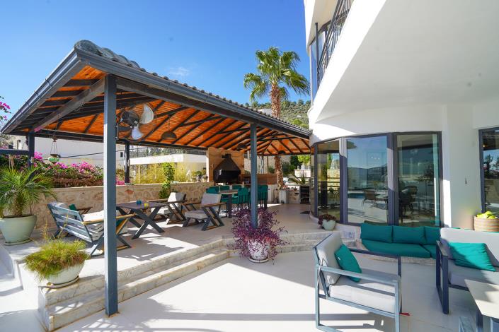 Image No.30-5 Bed Villa / Detached for sale