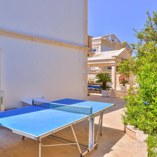 Image No.32-5 Bed Villa / Detached for sale