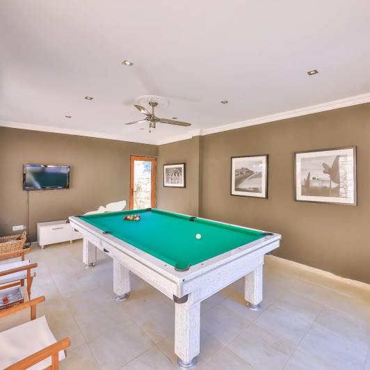 Image No.35-5 Bed Villa / Detached for sale