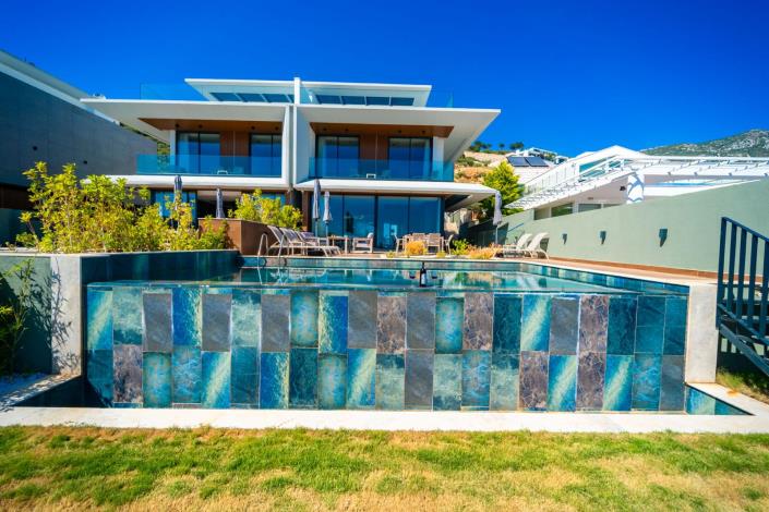 Image No.32-3 Bed Semi-Detached for sale