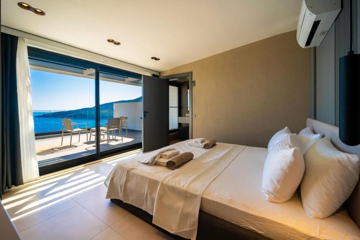 Image No.40-3 Bed Semi-Detached for sale