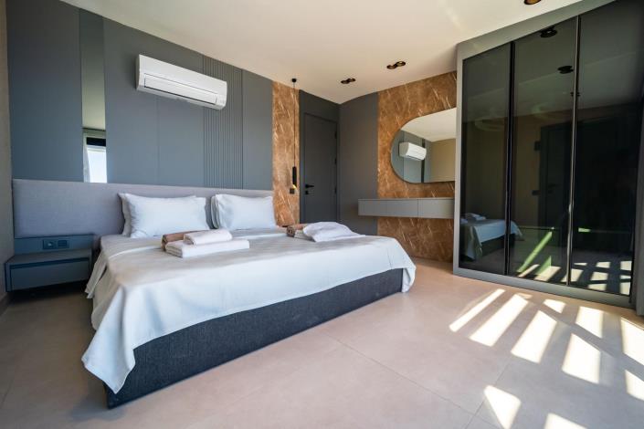 Image No.42-3 Bed Semi-Detached for sale