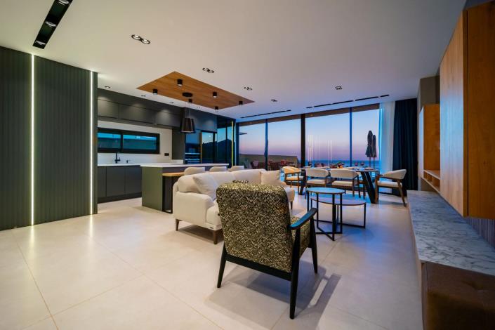 Image No.46-3 Bed Semi-Detached for sale