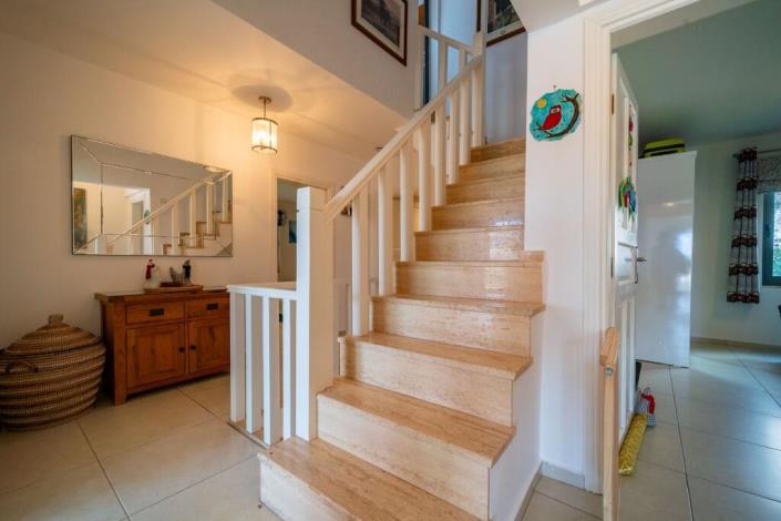 Image No.4-5 Bed Villa for sale