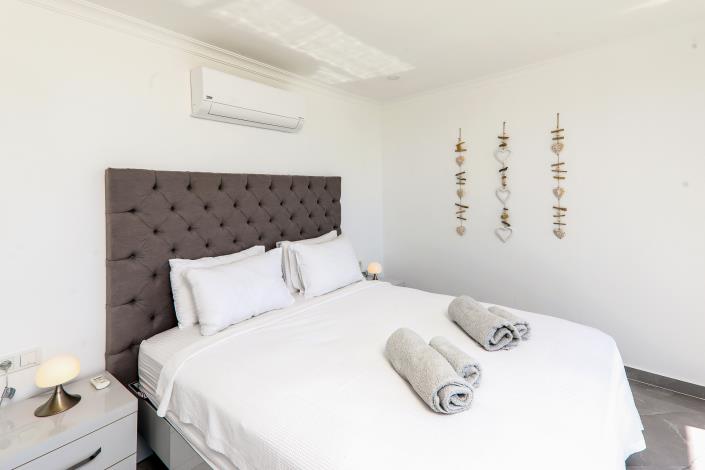 Image No.9-4 Bed Villa / Detached for sale