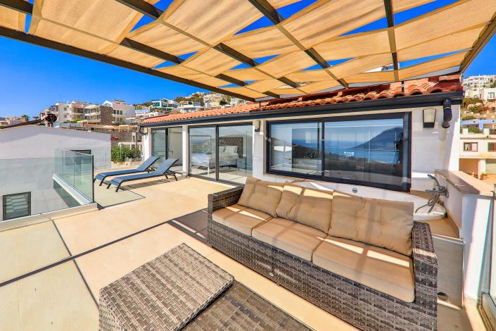 Image No.22-4 Bed Villa / Detached for sale