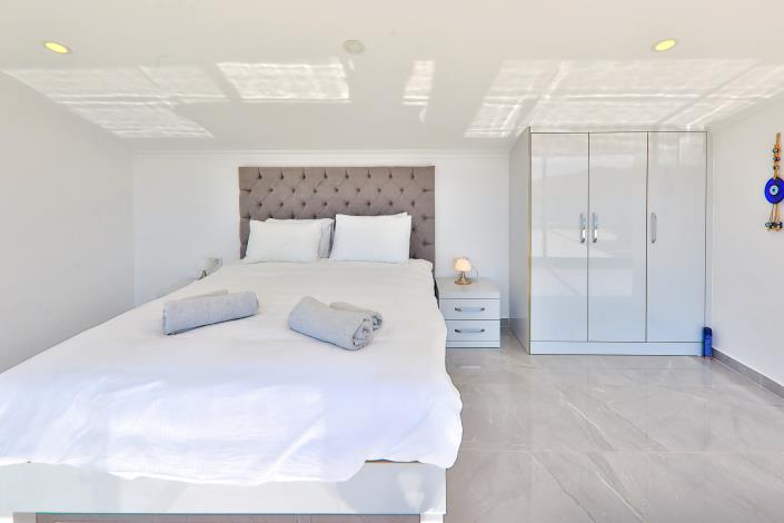 Image No.23-4 Bed Villa / Detached for sale