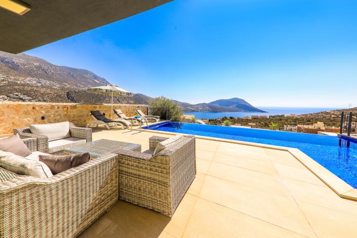 Image No.34-4 Bed Villa / Detached for sale