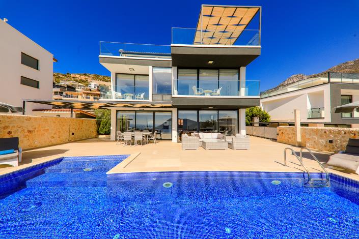 Image No.39-4 Bed Villa / Detached for sale