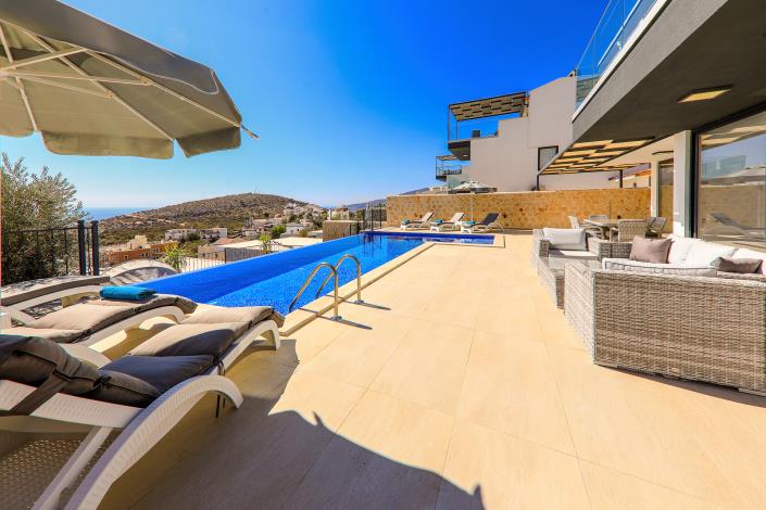 Image No.42-4 Bed Villa / Detached for sale