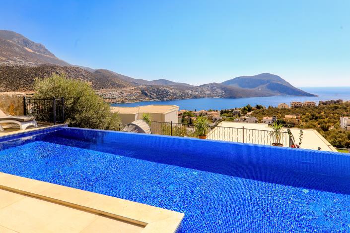 Image No.44-4 Bed Villa / Detached for sale