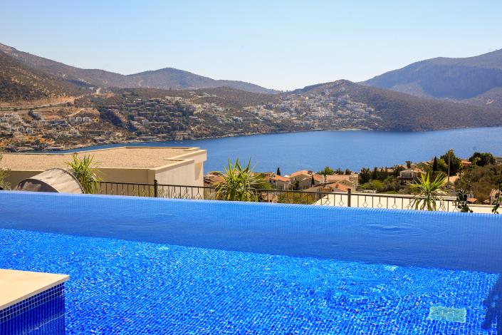 Image No.29-4 Bed Villa / Detached for sale