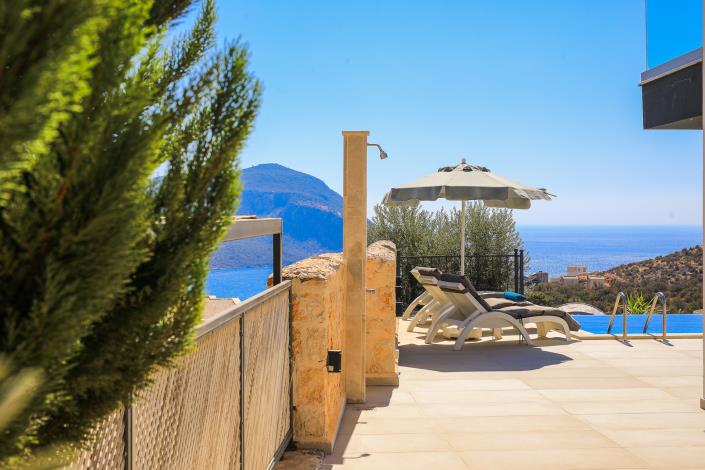 Image No.53-4 Bed Villa / Detached for sale