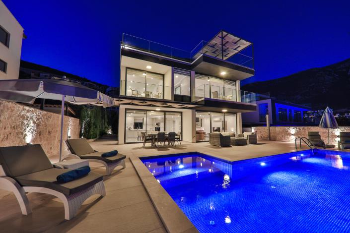 Image No.56-4 Bed Villa / Detached for sale