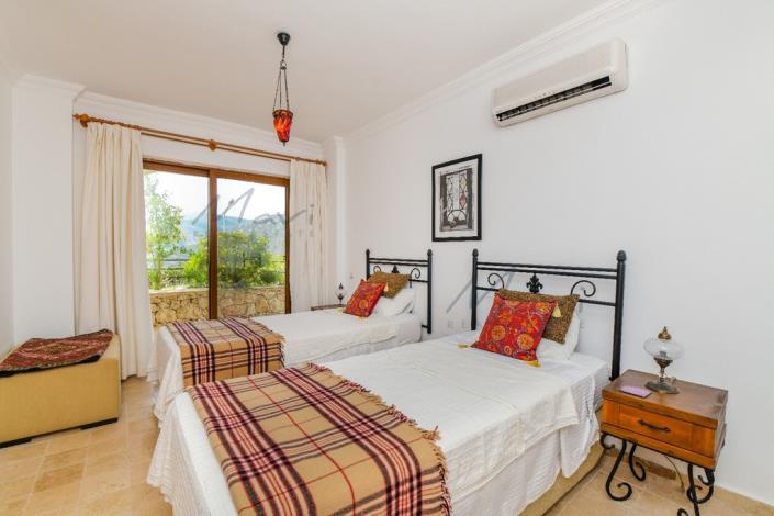 Image No.26-2 Bed Apartment for sale