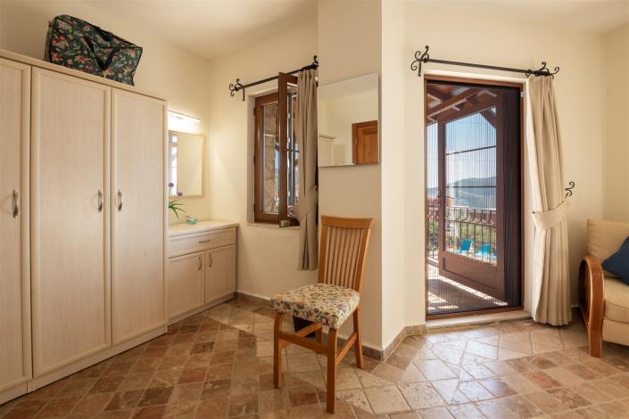 Image No.22-3 Bed Villa / Detached for sale