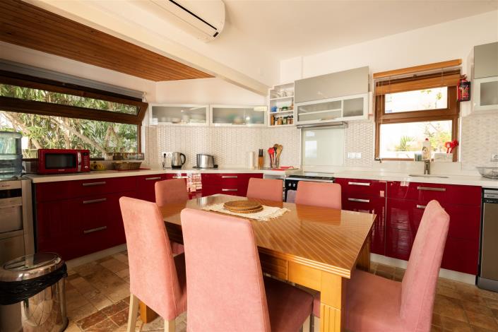 Image No.29-3 Bed Villa / Detached for sale