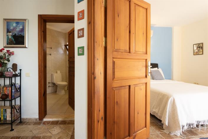 Image No.34-3 Bed Villa / Detached for sale