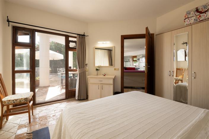 Image No.36-3 Bed Villa / Detached for sale