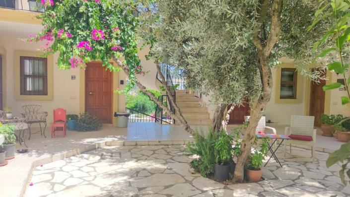 Image No.12-2 Bed Apartment for sale
