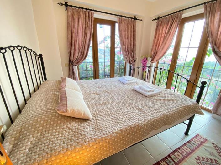 Image No.18-2 Bed Apartment for sale