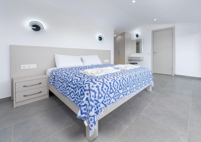 Image No.30-3 Bed Semi-Detached for sale